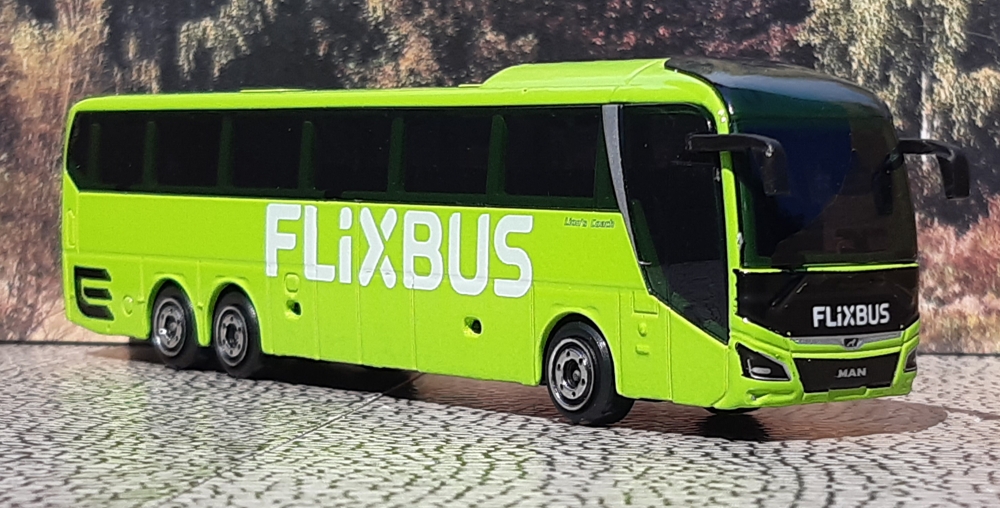 Flixbus Türseite